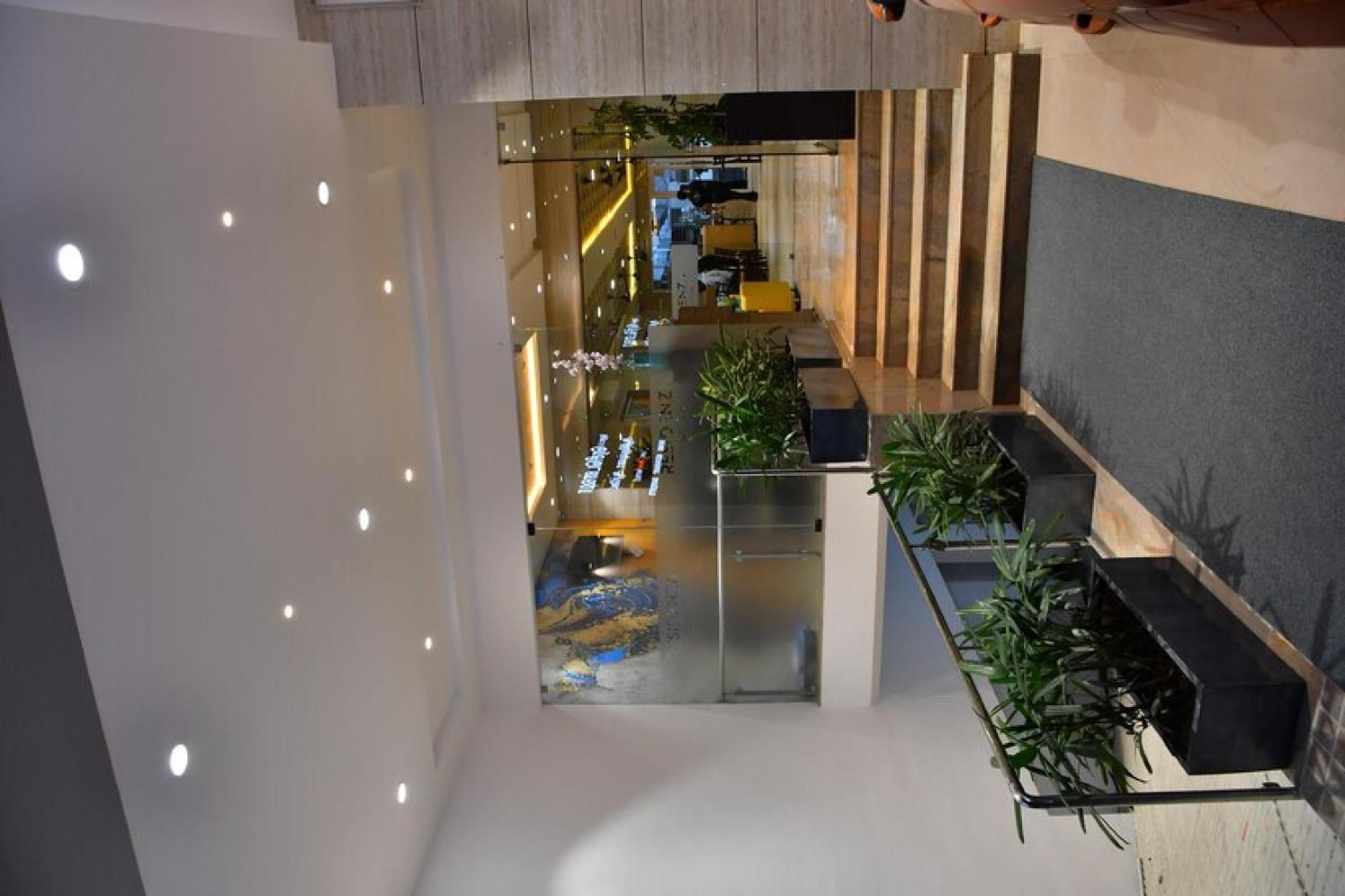 Residenza Adhikrishna Arcade Hotell Erode Exteriör bild