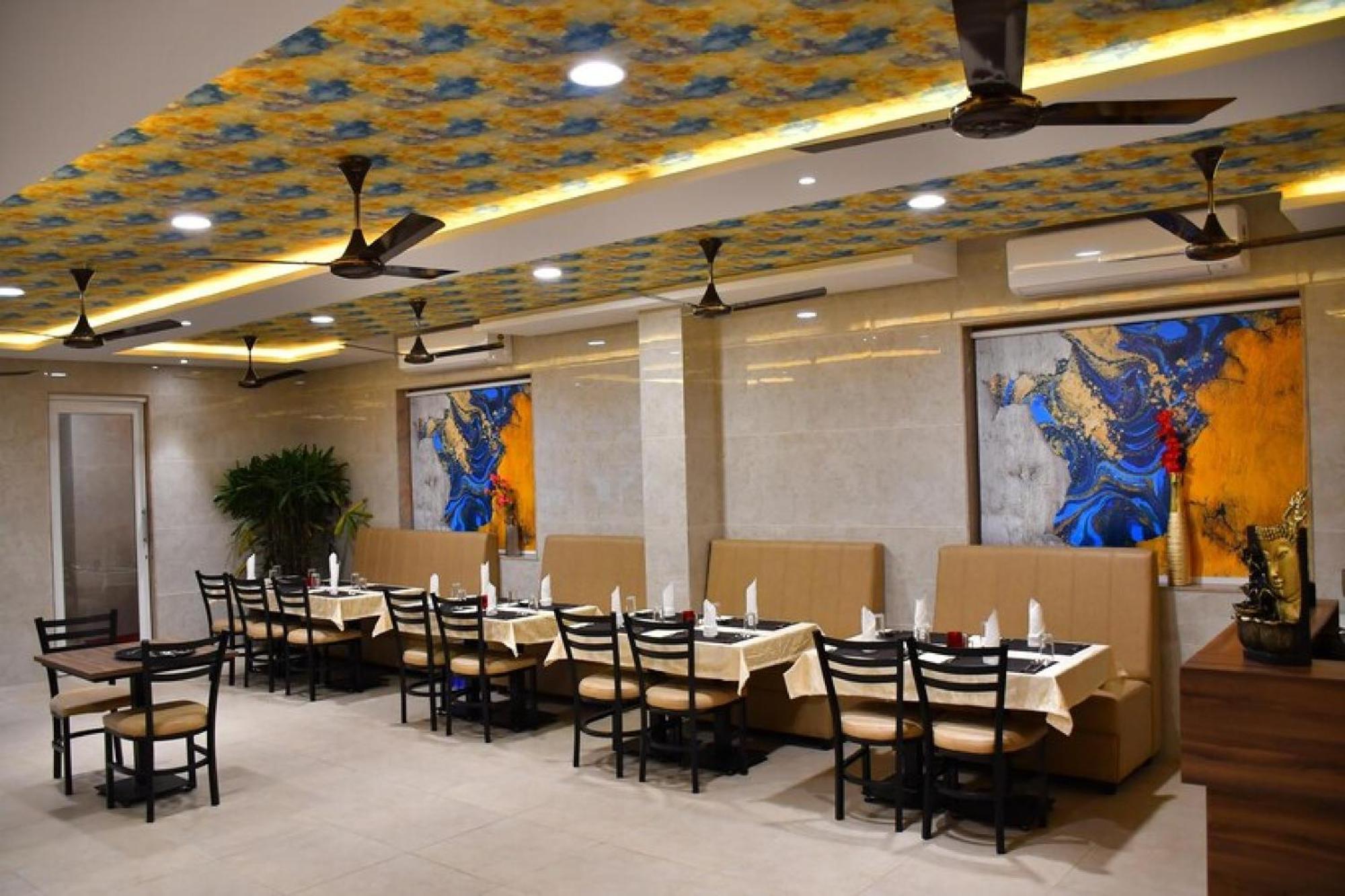 Residenza Adhikrishna Arcade Hotell Erode Exteriör bild
